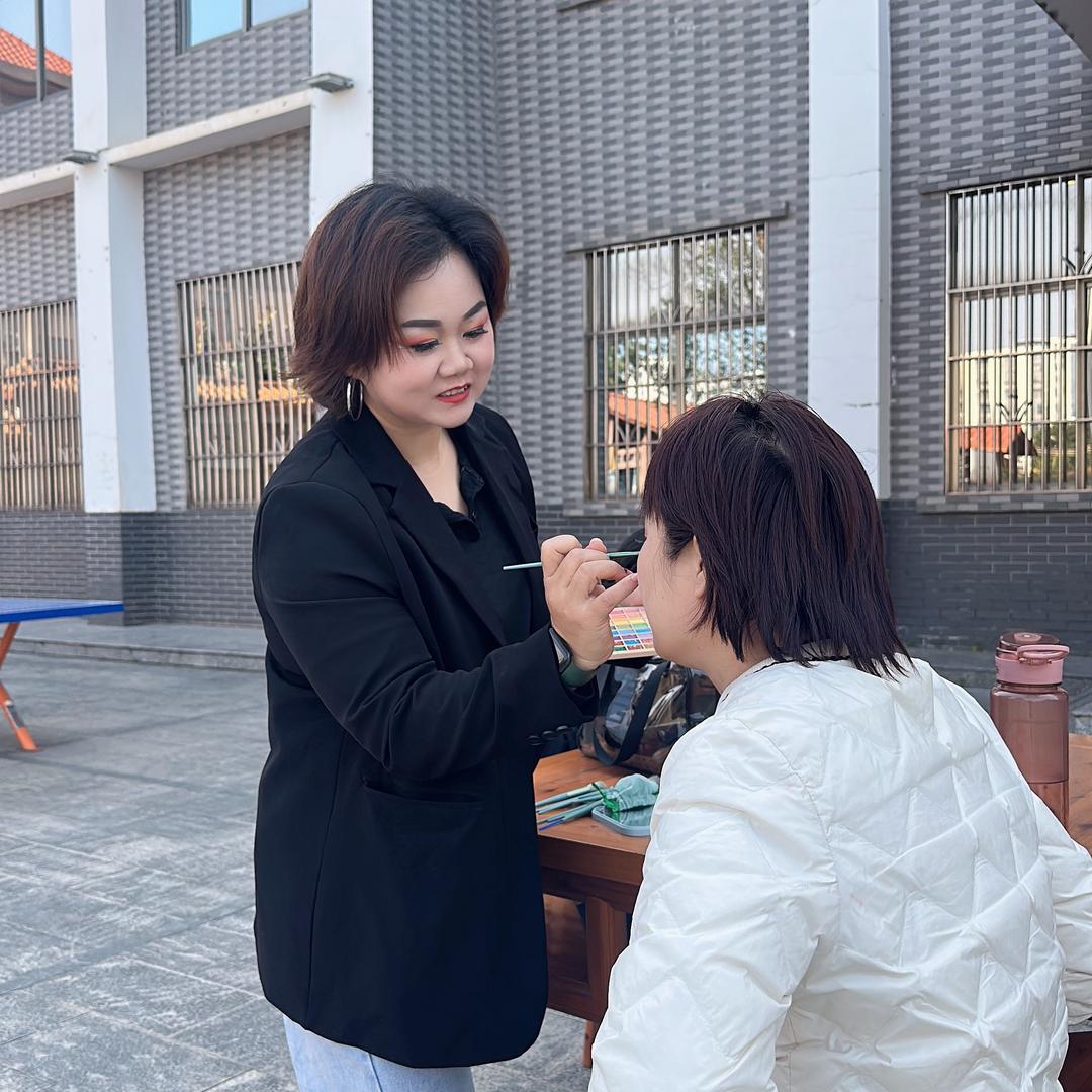 🚬ঞৣ᭄ꦿ꯭笑敬🍻过往ꦿ᭄