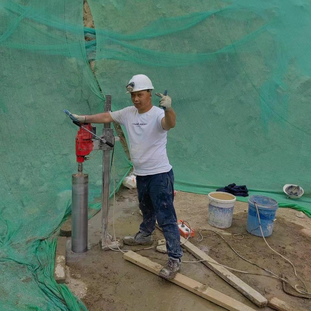 烧哥切割钻孔队的头像