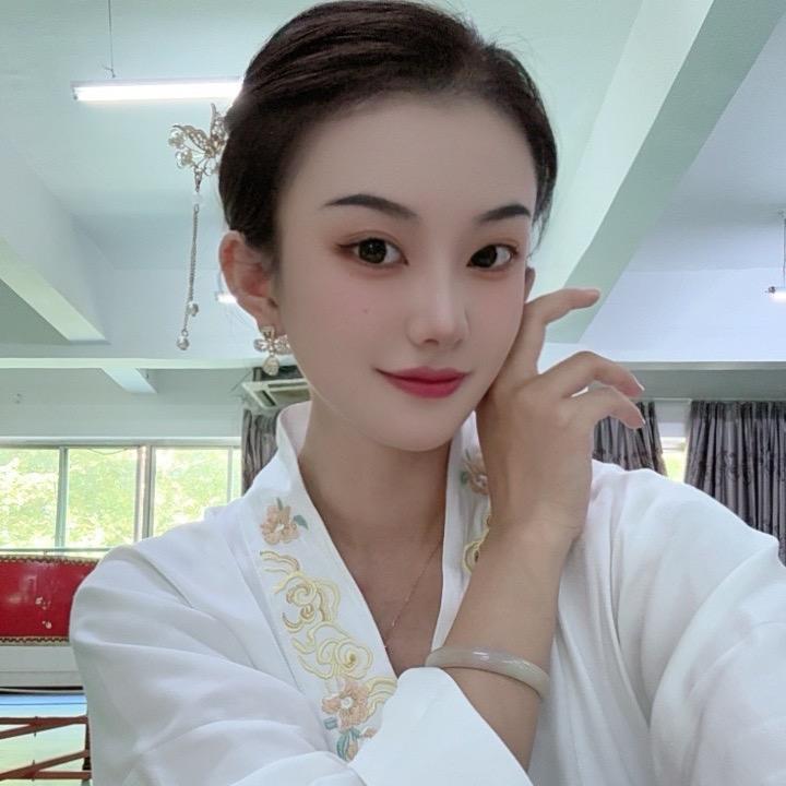 °彩虹糖           🕷️