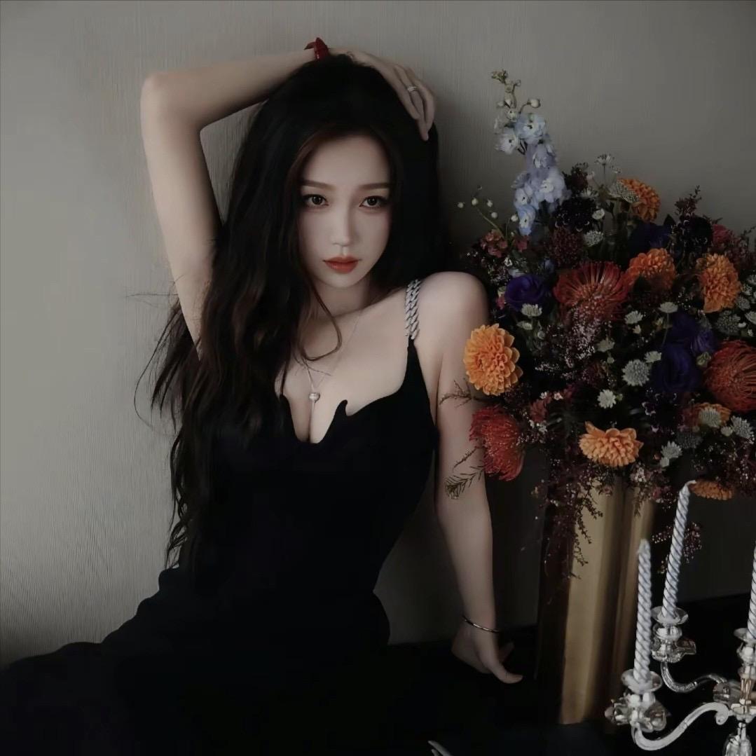 小怪兽是大美女呀