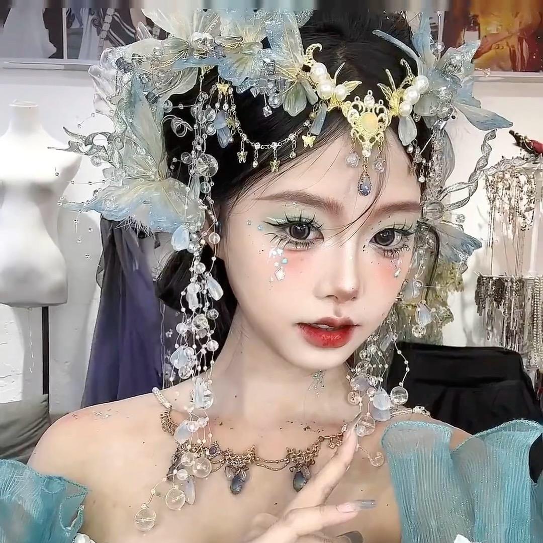 南浔古镇桥边姑娘汉服摄影