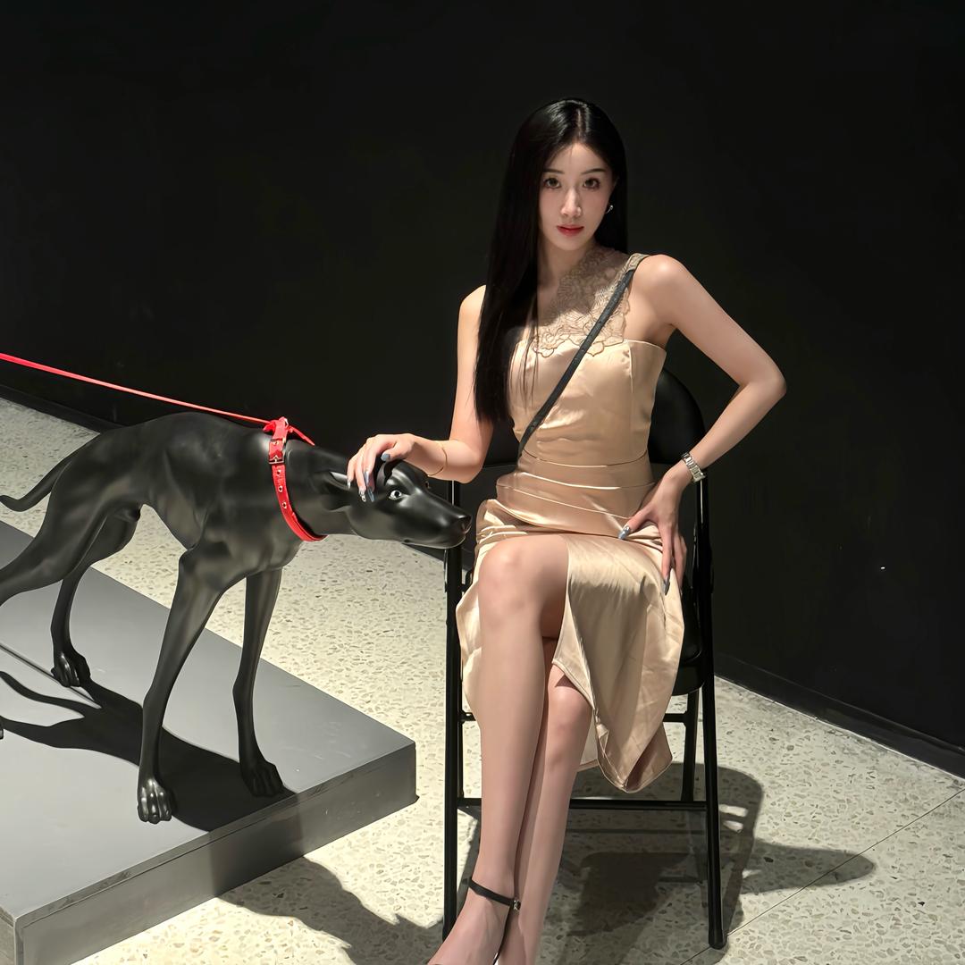 何秘书99