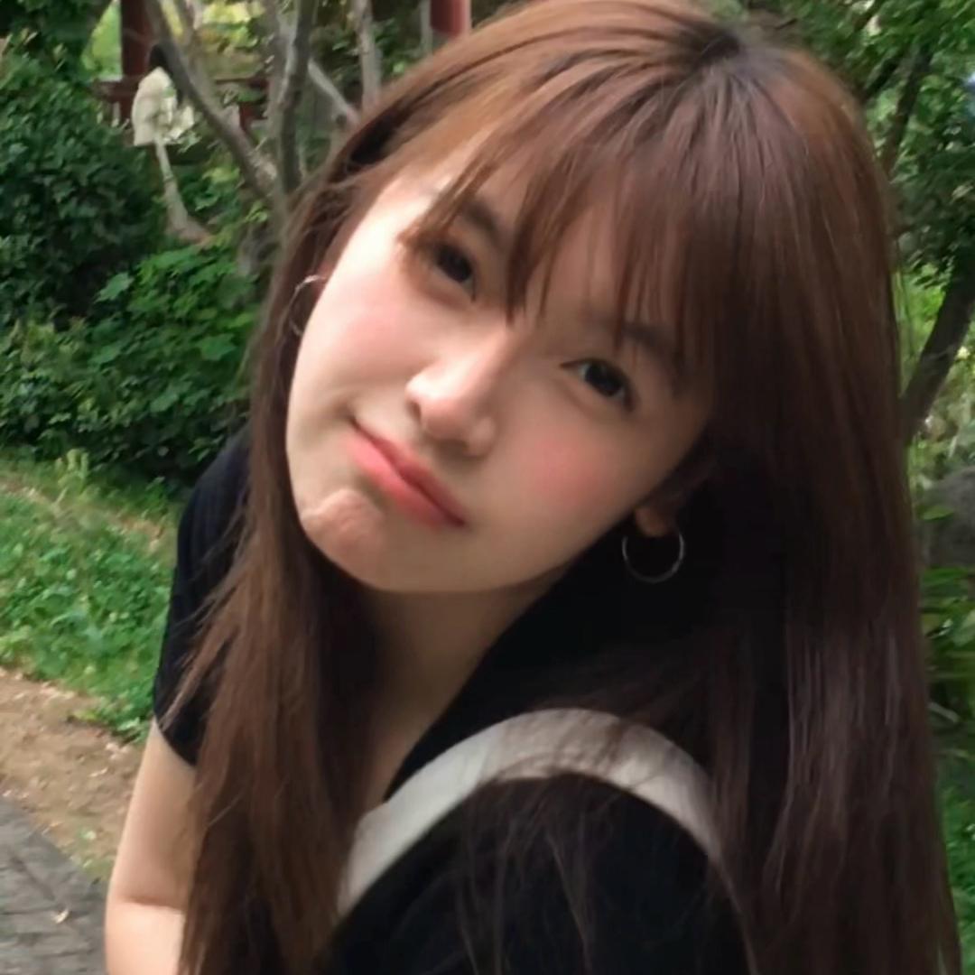 小鱼3944