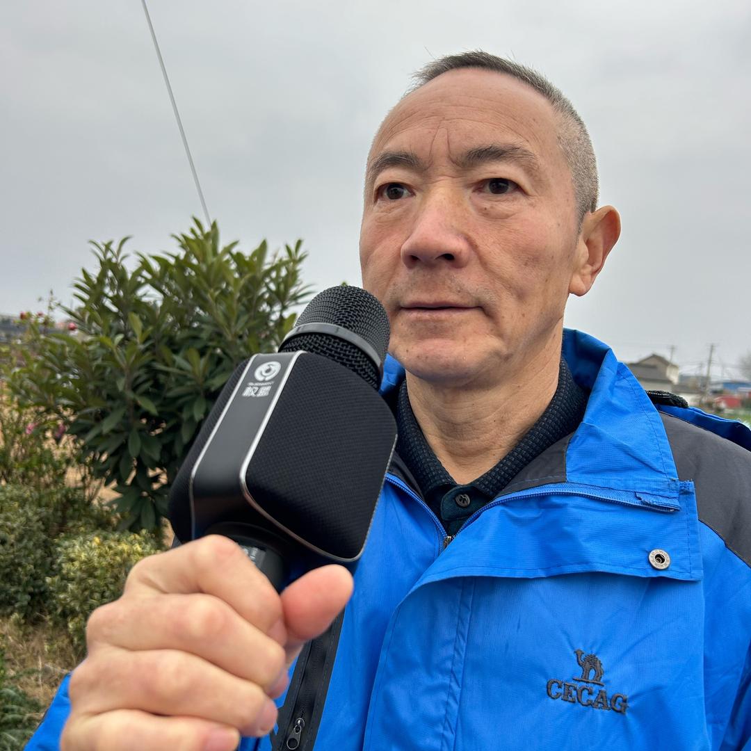 杨应国唱军歌