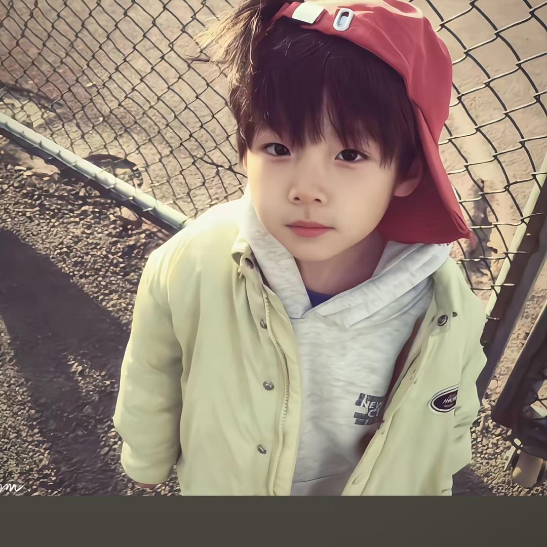 月 半 子（扎扎乐团队）