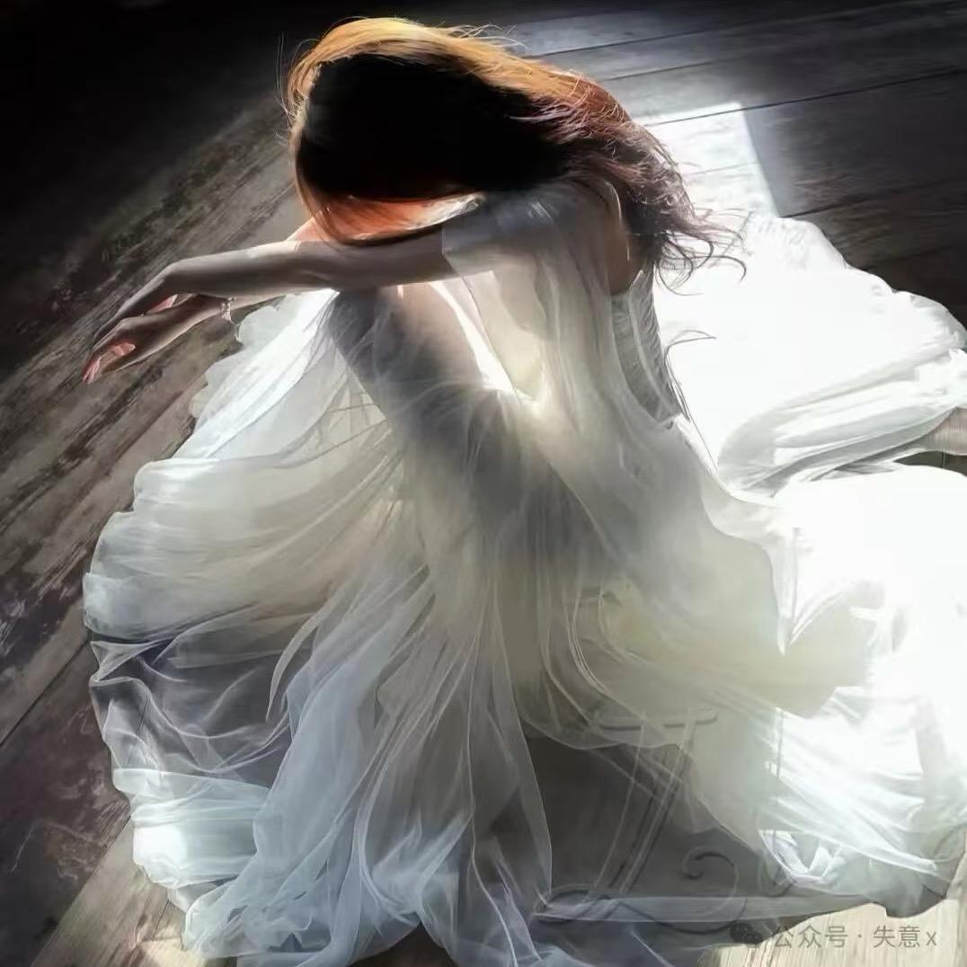 💋ꦿ柳ྂ҈青烟