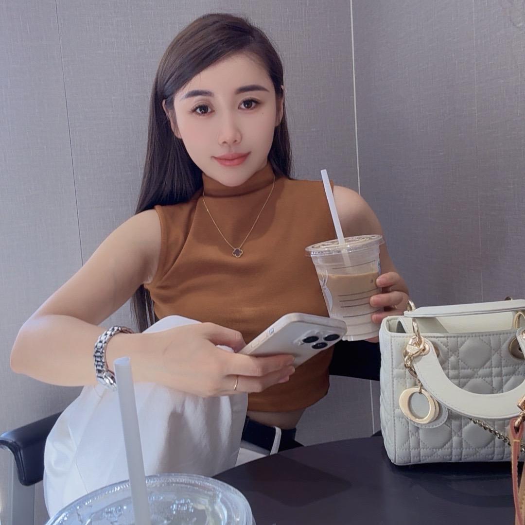 雄县蓝海轻奢男装沐燃