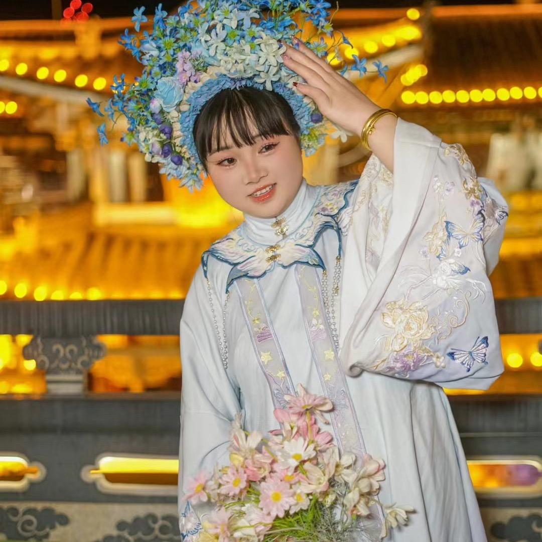 曲靖水果批发慧丰果行小严