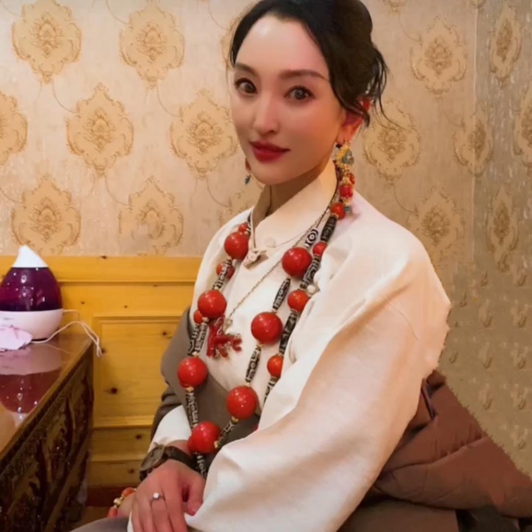 藏曙服装店