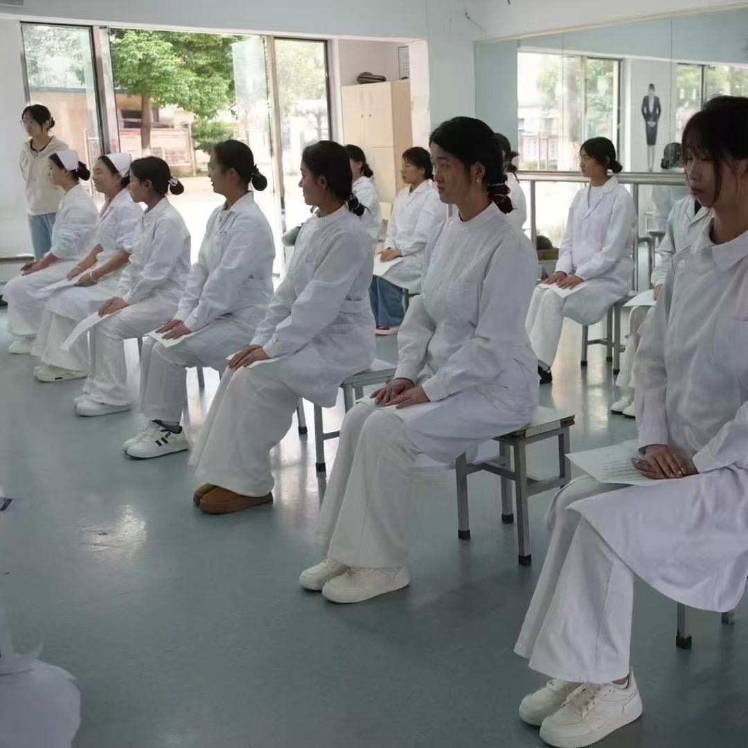 云南医学升学-杨老师