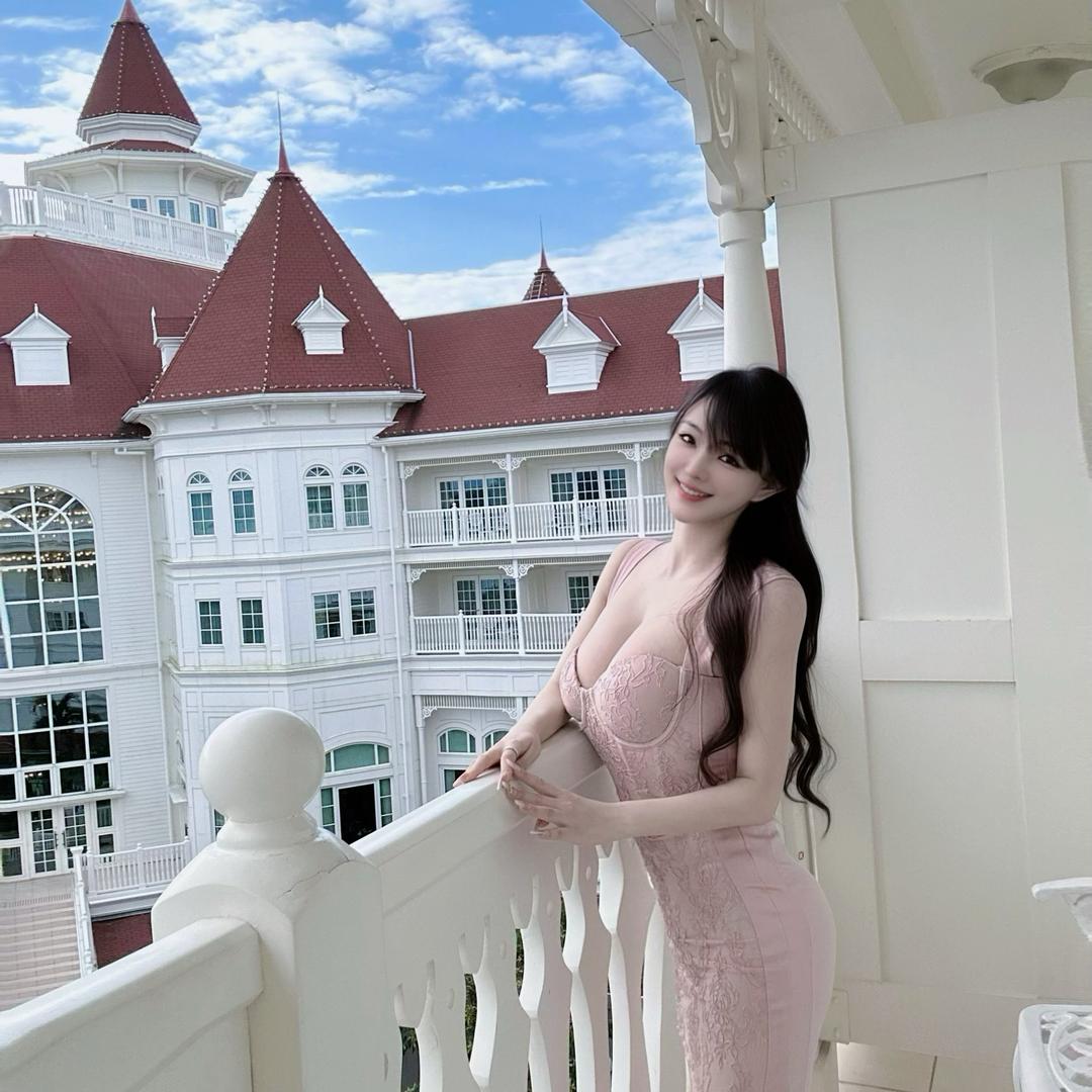 Tina__