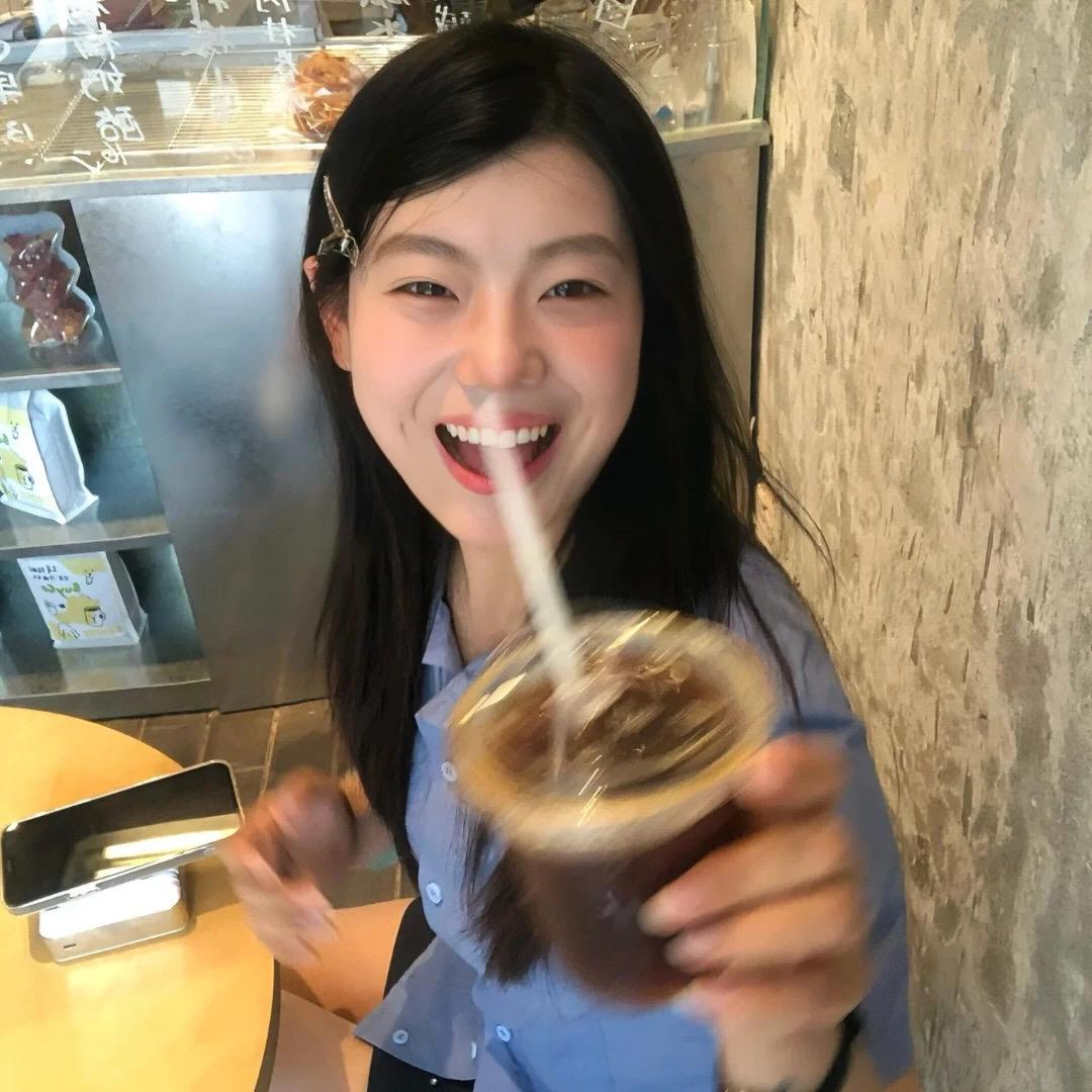 最初