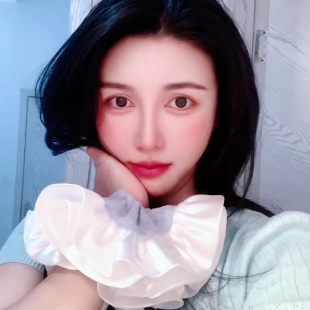 小天秤爱睡觉