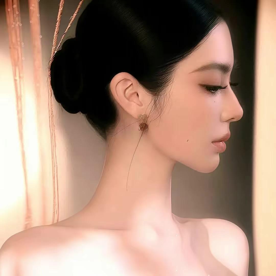 丫了个丫丫.
