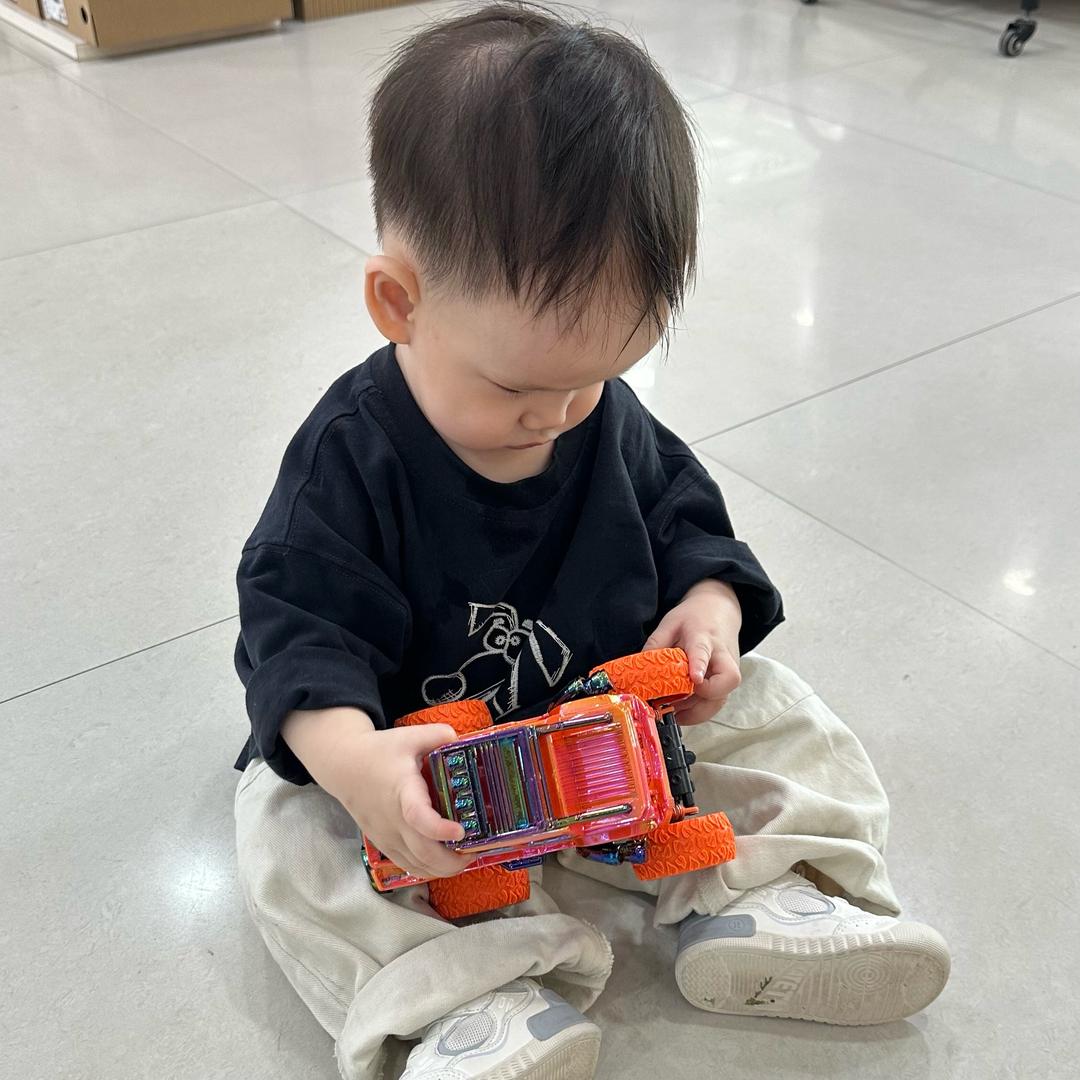 是小小年儿