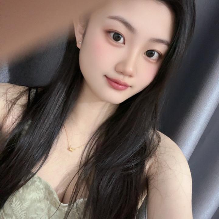 是小霞呀💞