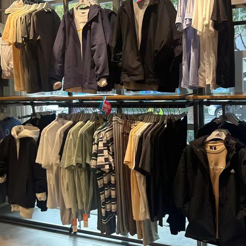 万达运动周年折扣店