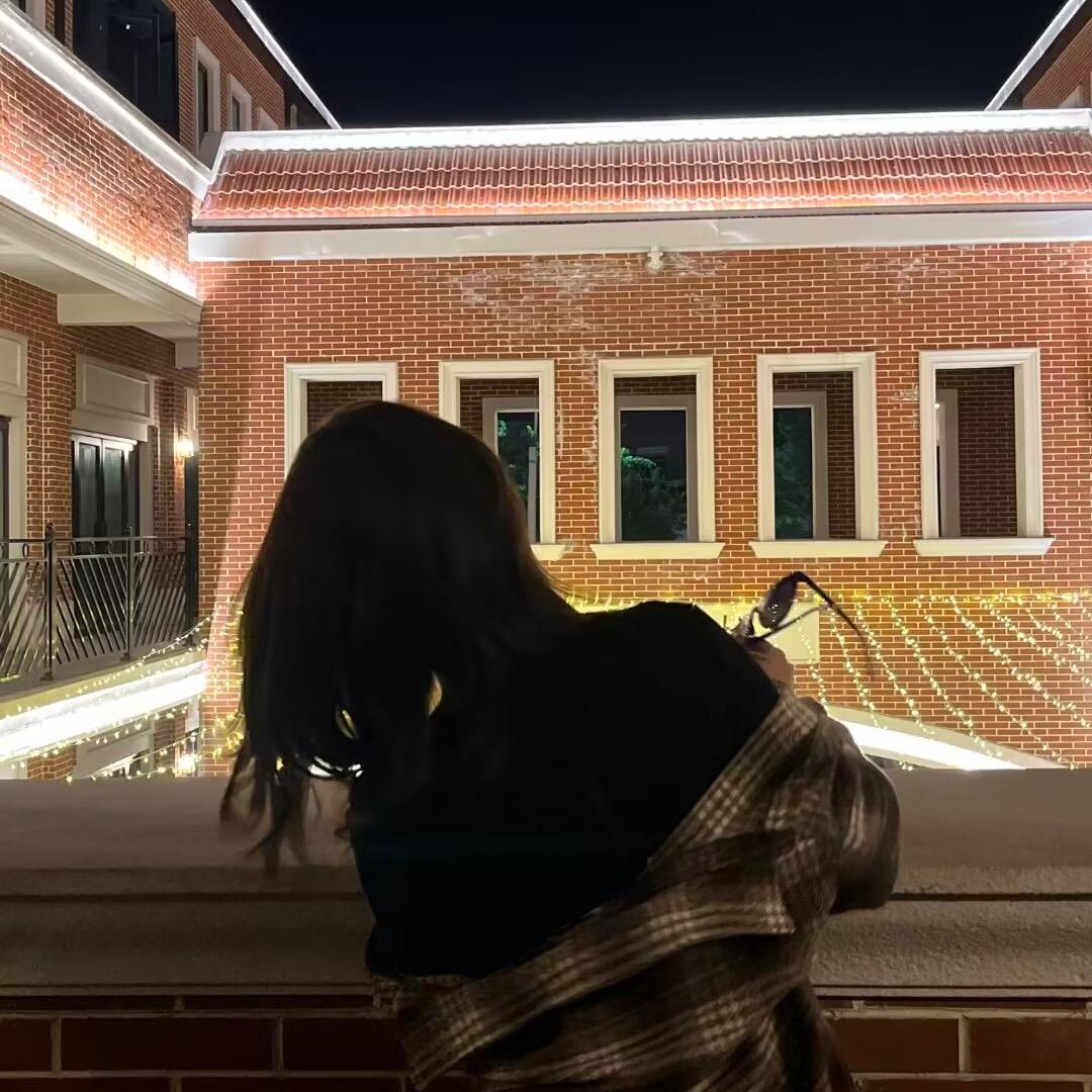 化妆师  彤彤