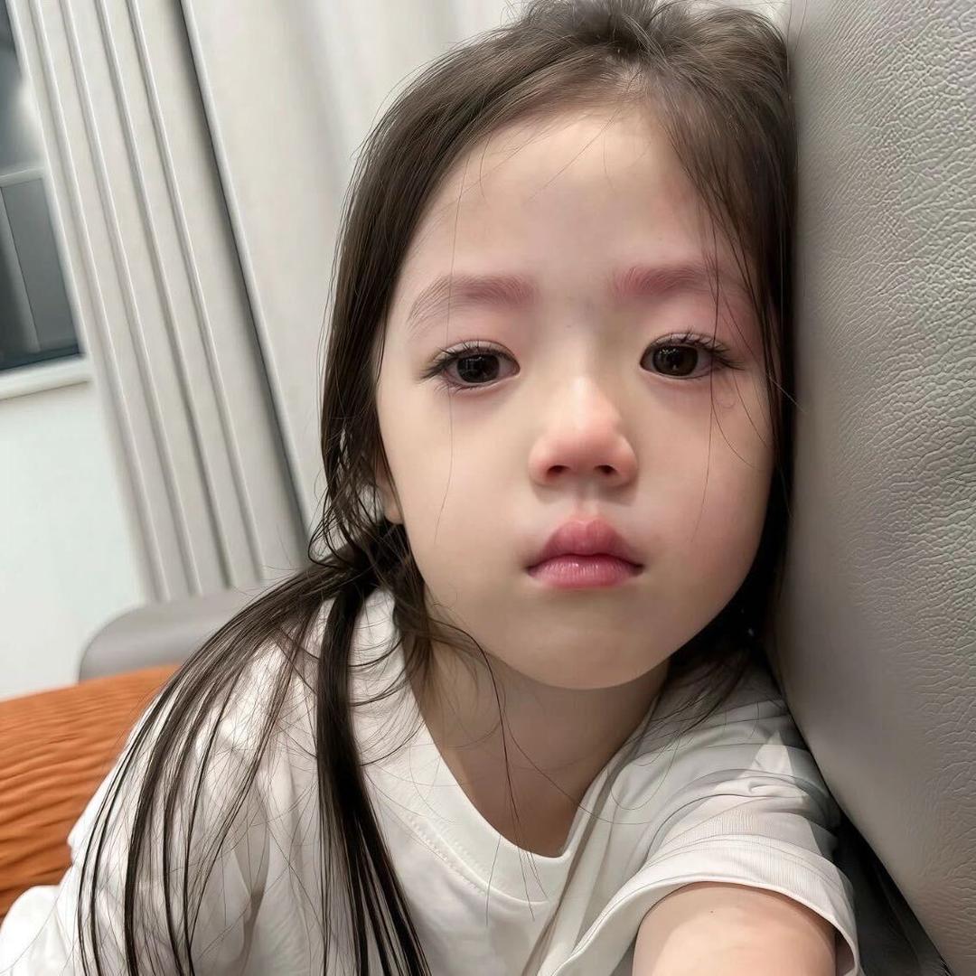 自称为拌饭的毒舌齐刘海