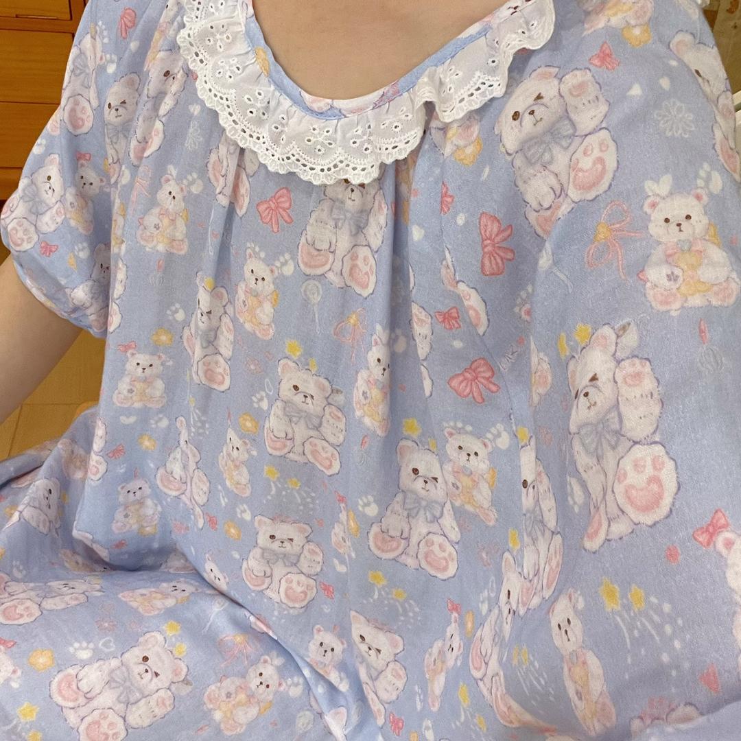 小兔宅家服装店