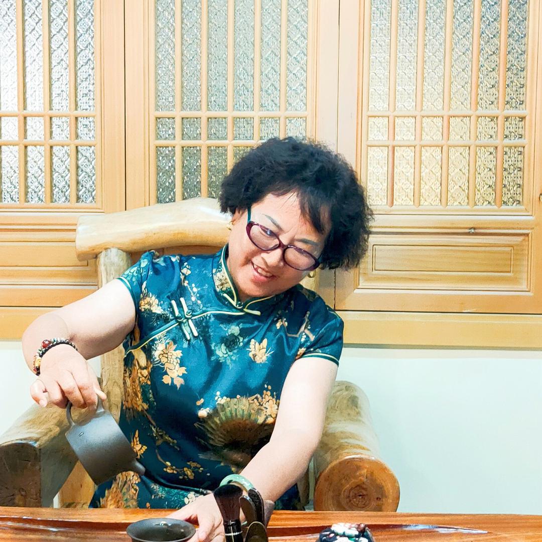 孟繁琼