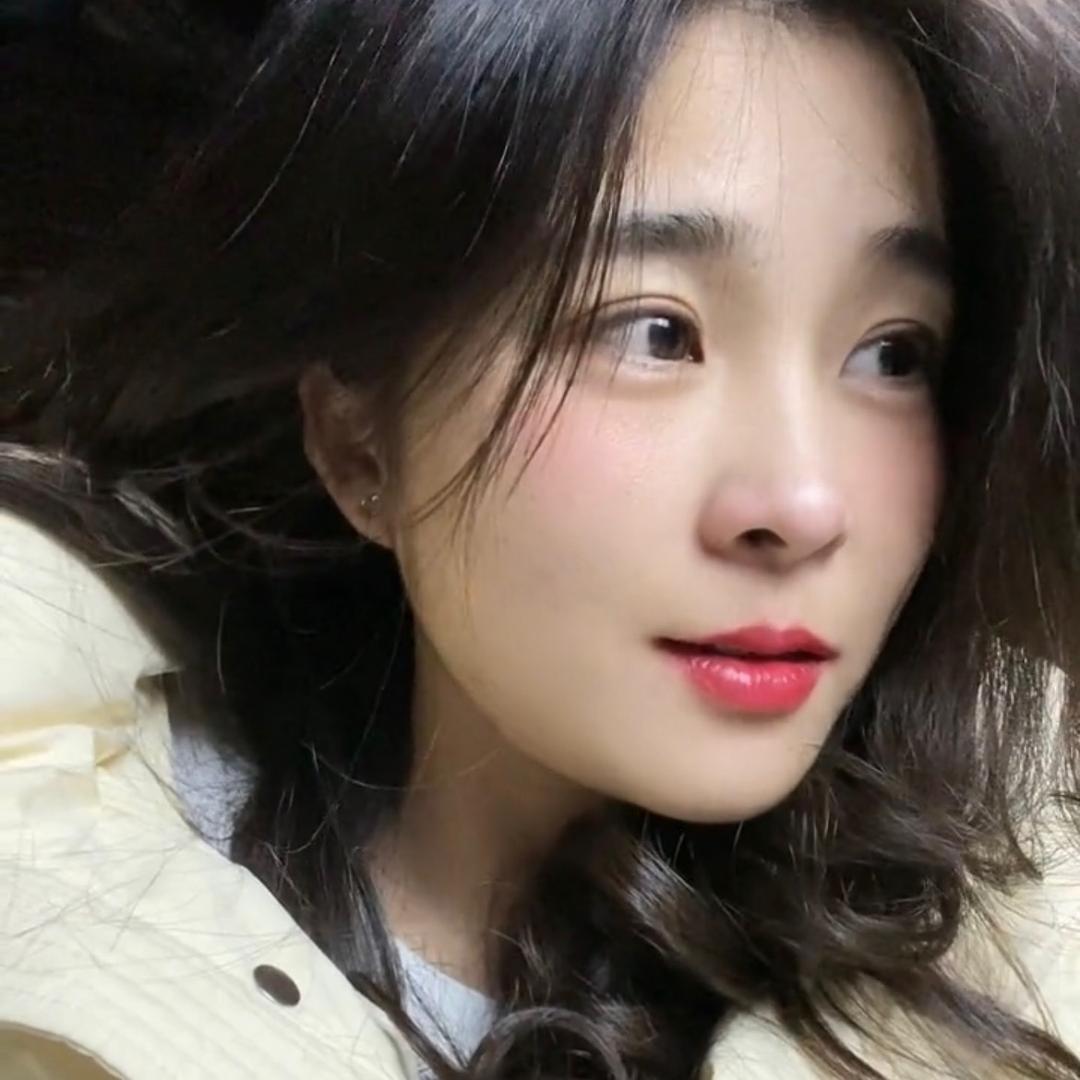 白千千🌟