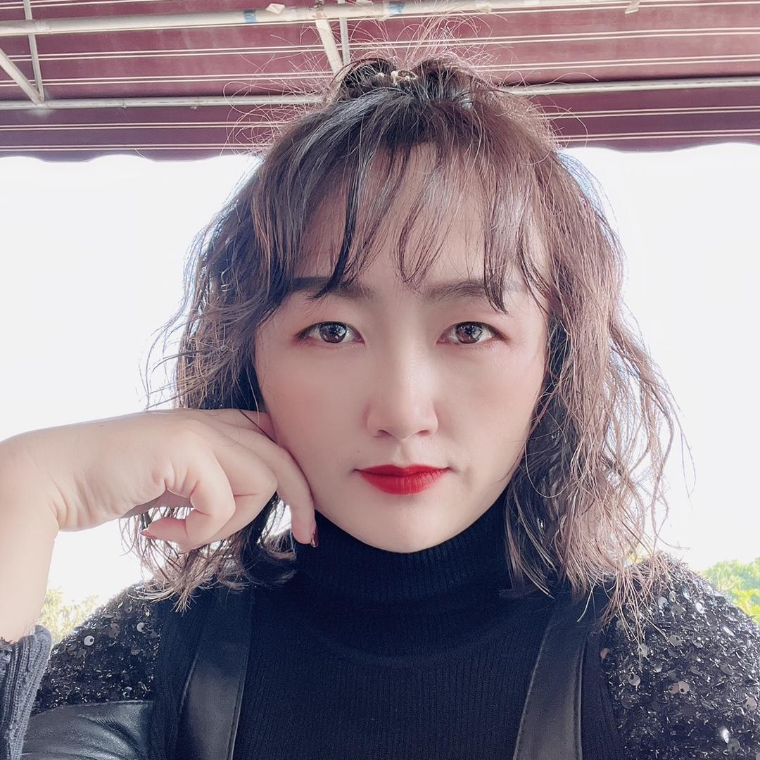 我叫张丽做婚纱婚庆🎎寄快递销售水果找我