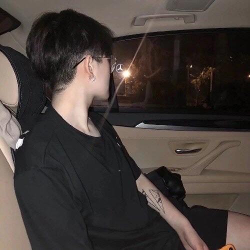 𝒵𝒽𝒶𝓃ℊ ᥫᩣ