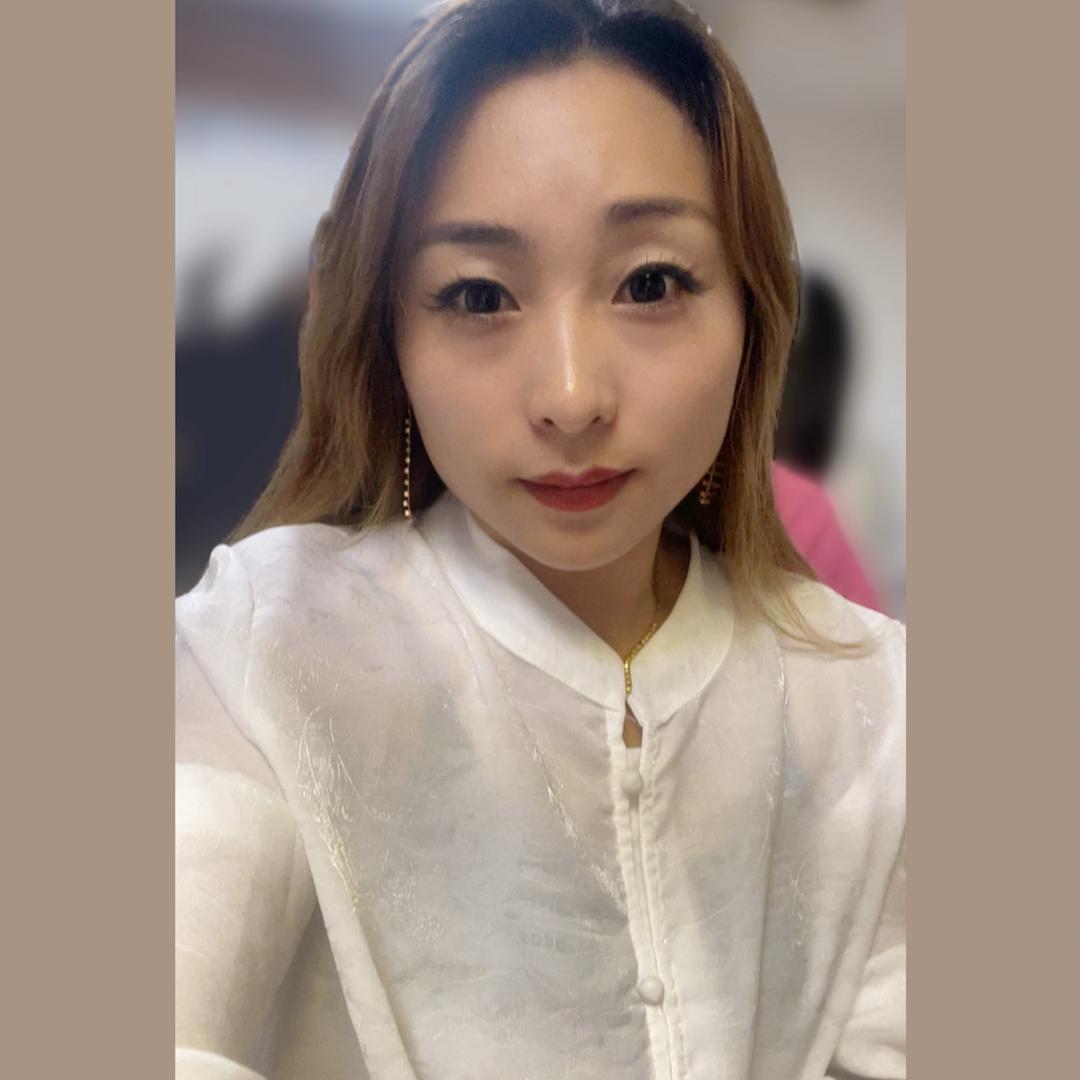 花小鹿🦌鲜花 燕儿