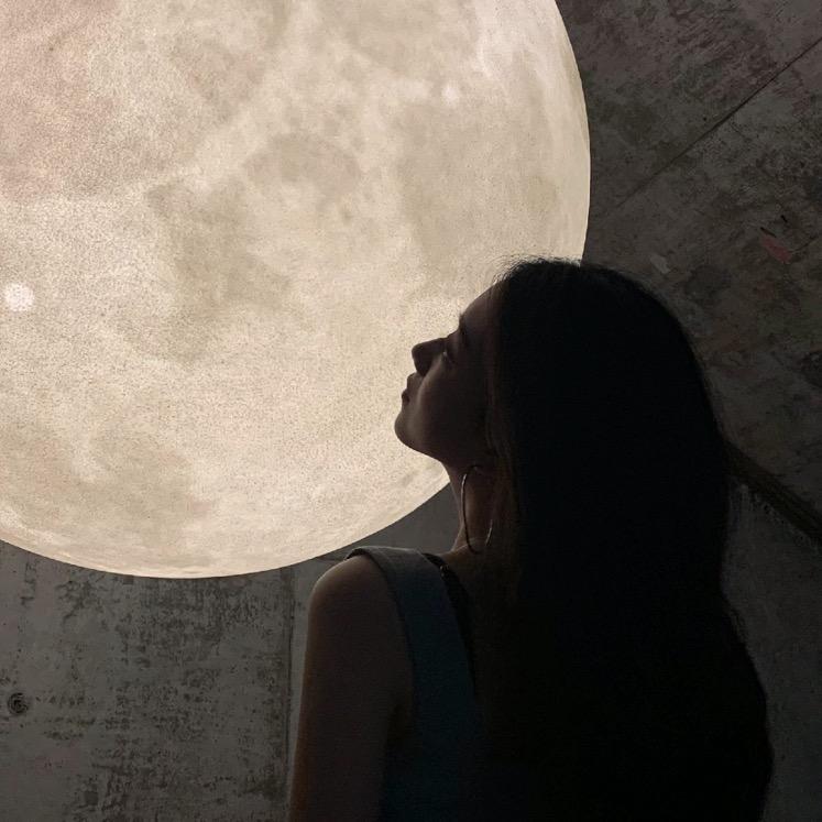 方露娜Luna