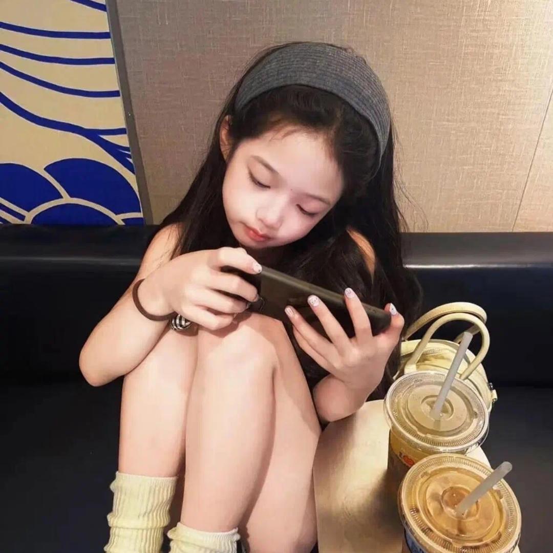由由子