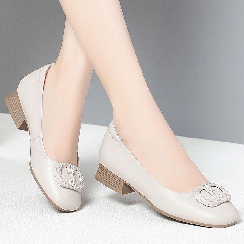 云城区扬巨超百货商行（个体工商户）