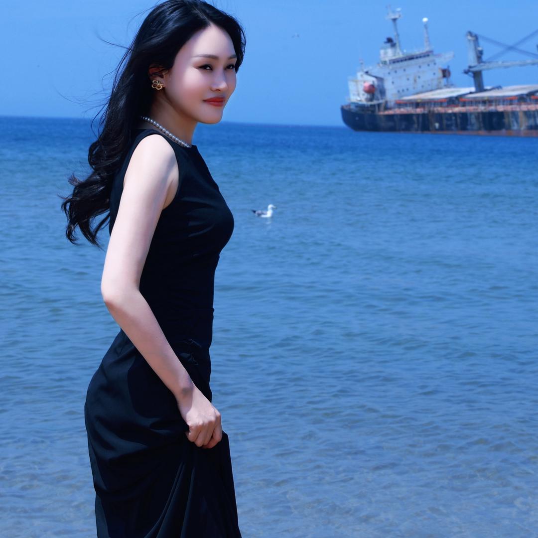 卖砖小姐姐～艳儿