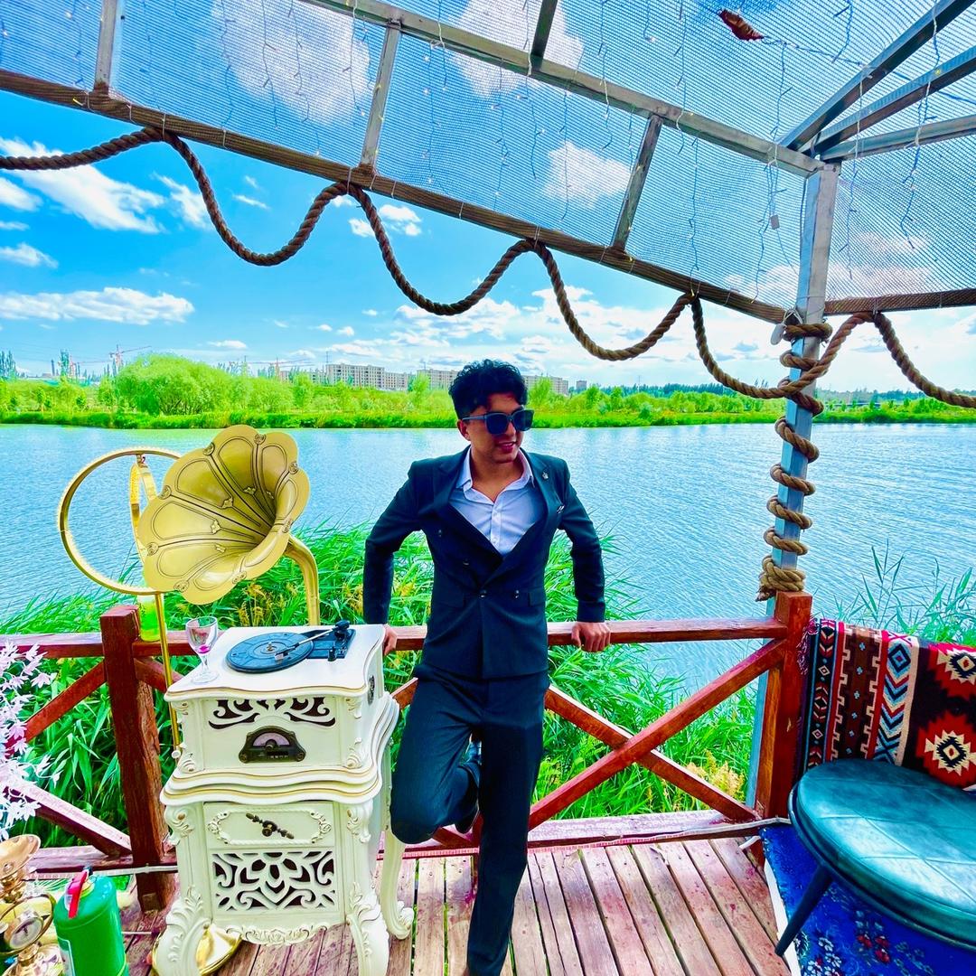 喀什市灵饰美发馆