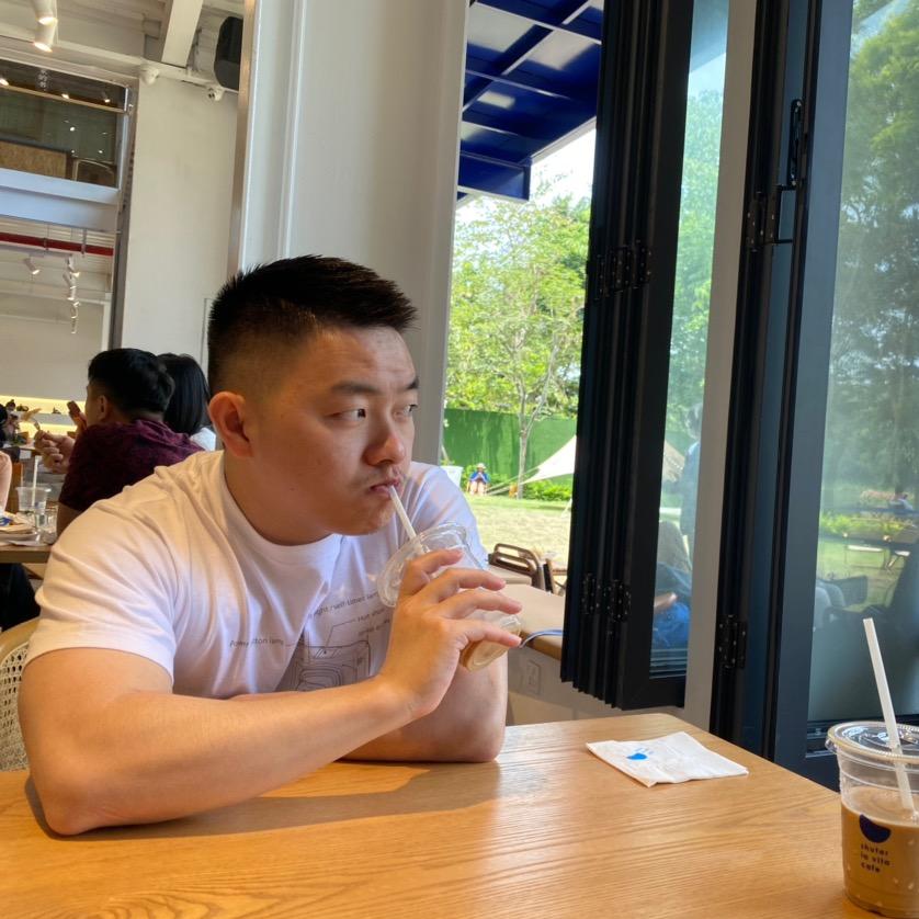 是小陈