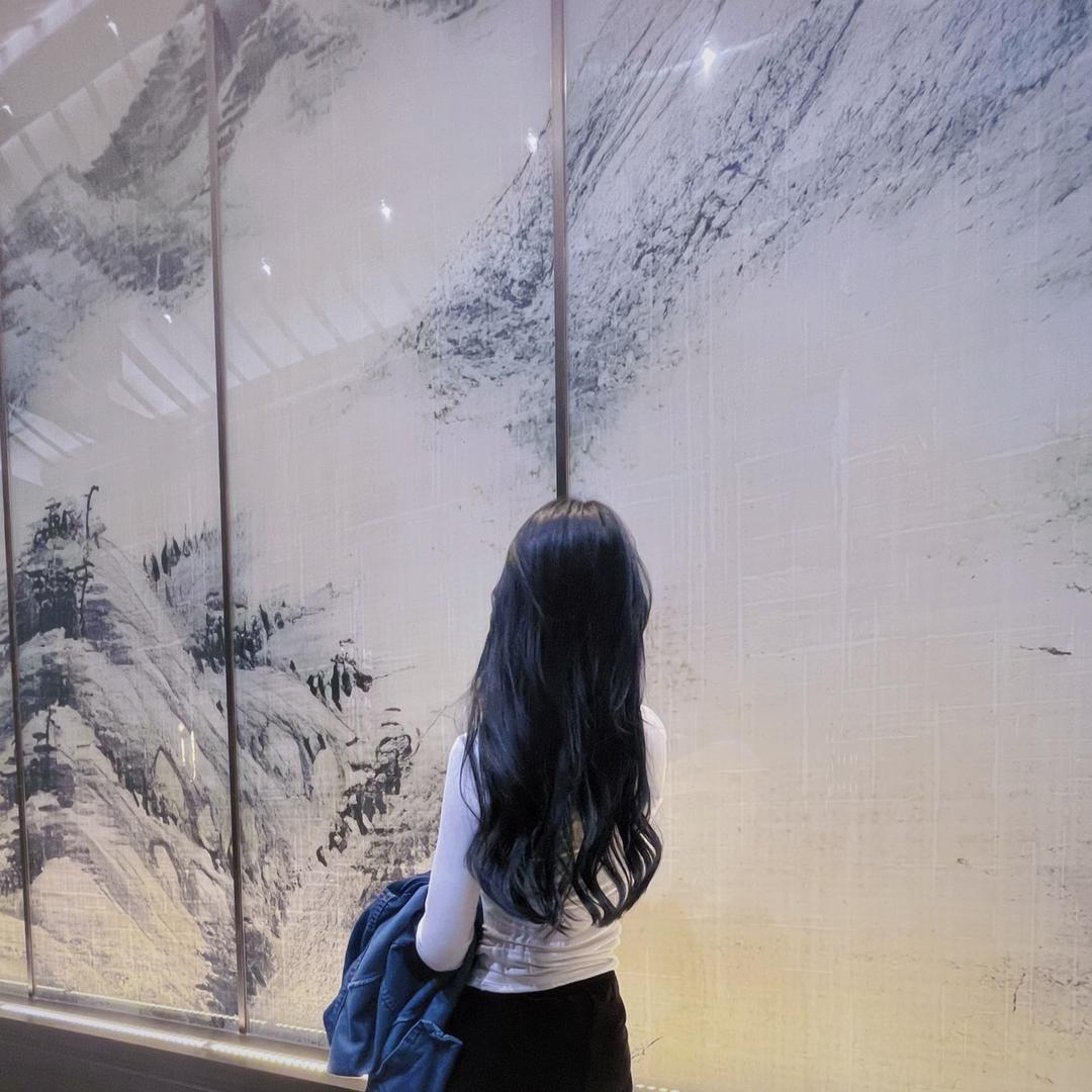 静灿☯️