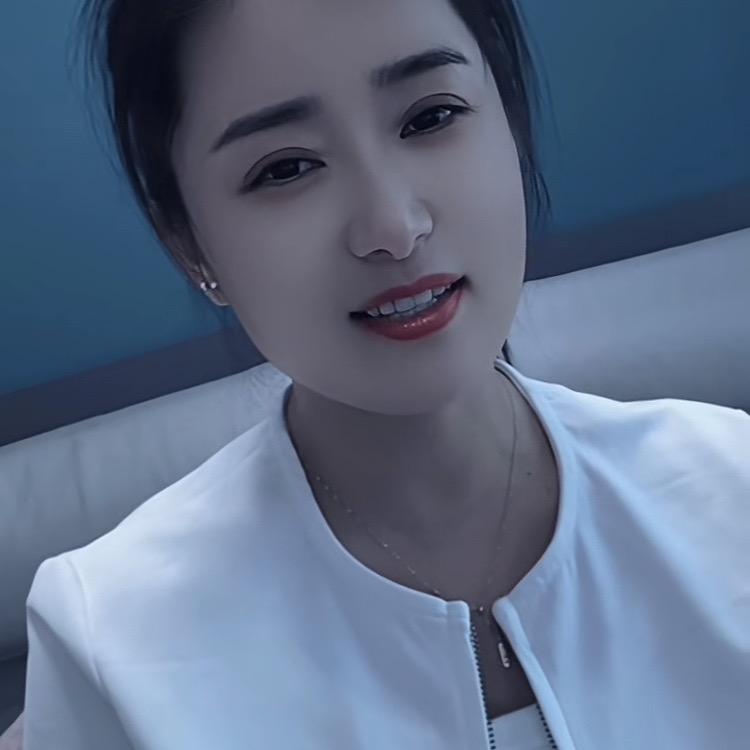 单身万小英