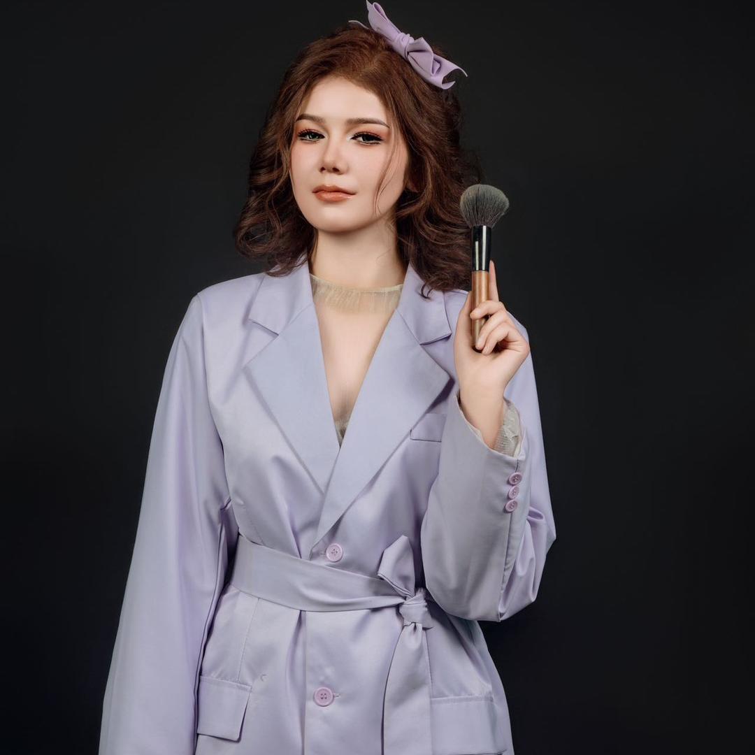 化妆师  BvMariYam✨哺乳期