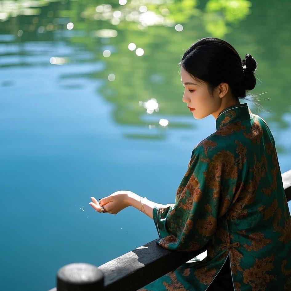 翠竹轩香云纱