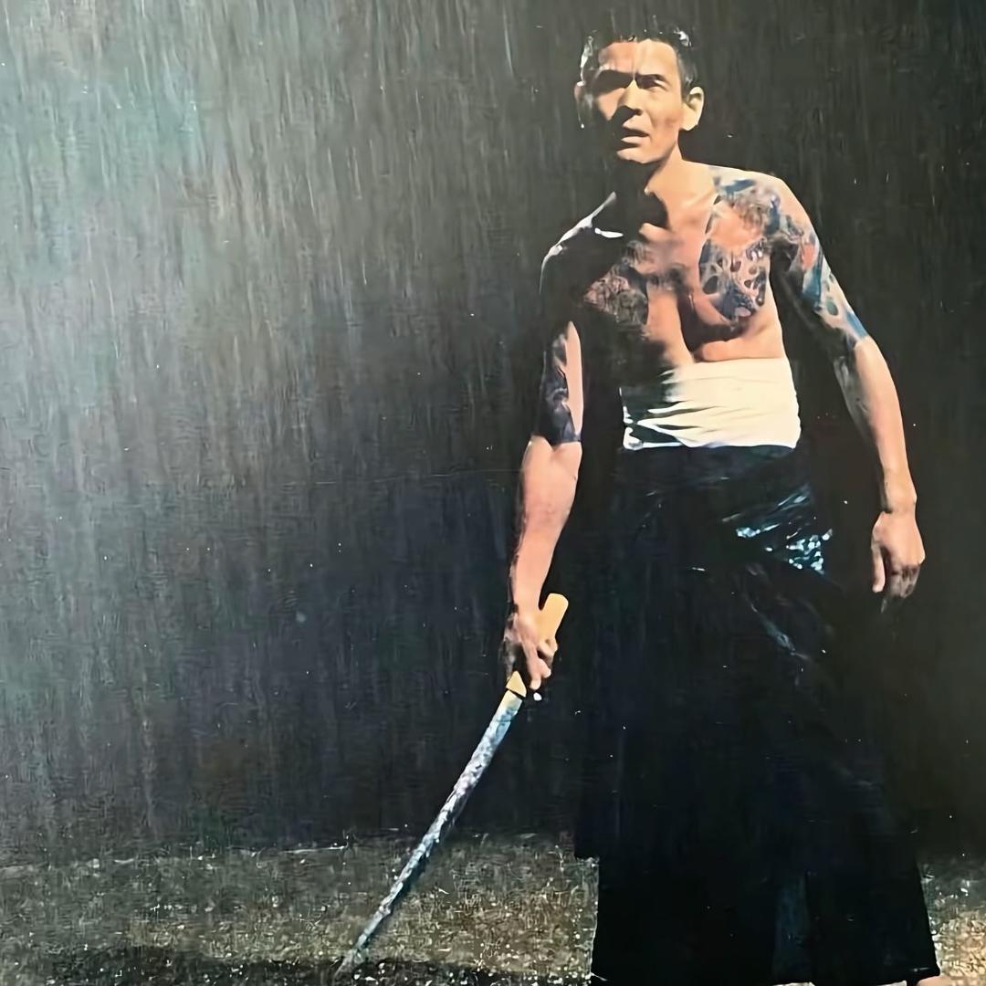 มังกร.มิน扶墙