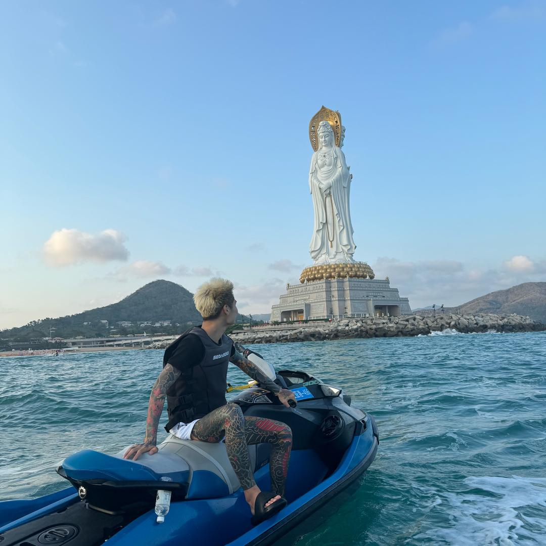 李震磊