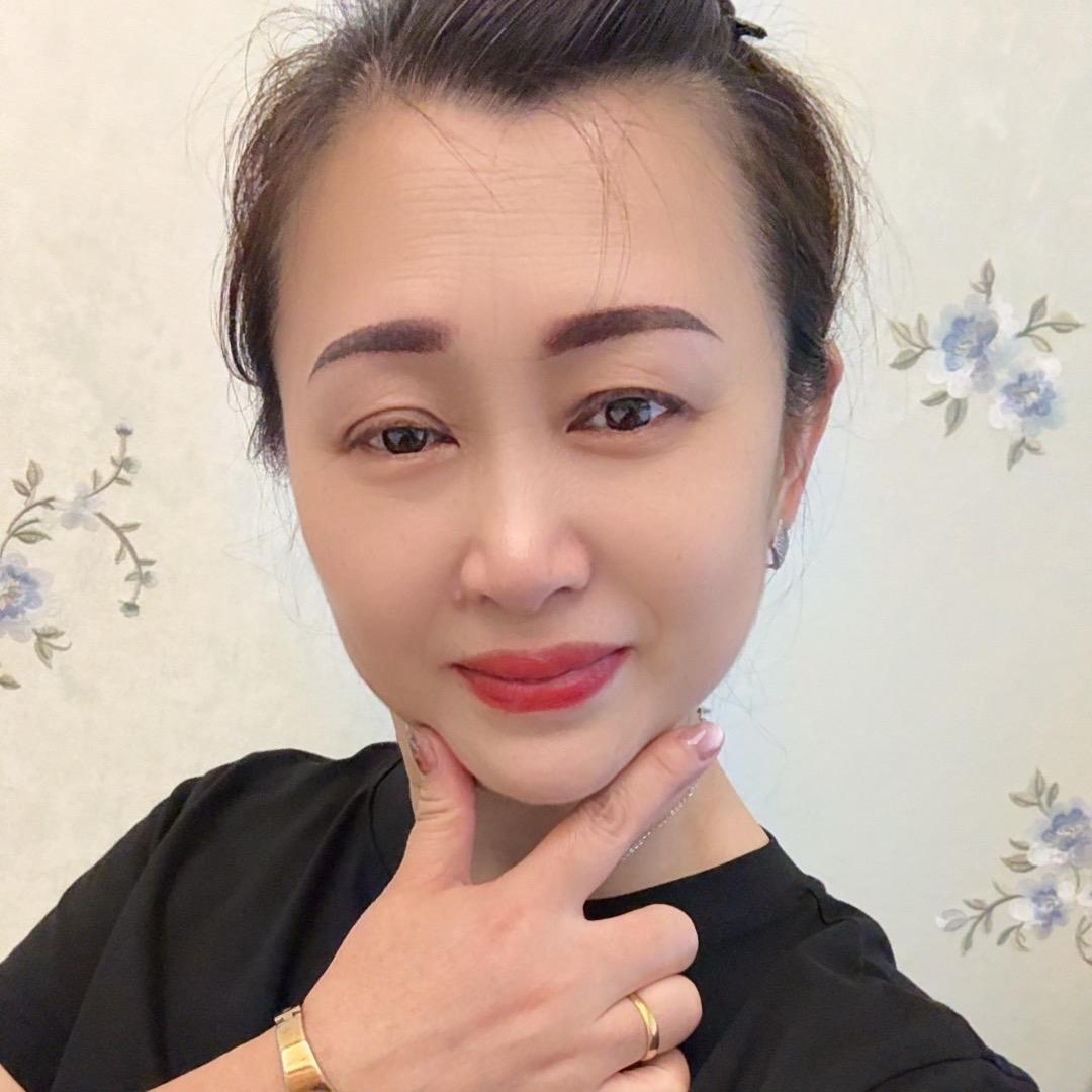 云阳姐妹👭皮草；千仞岗羽绒服 《追银族