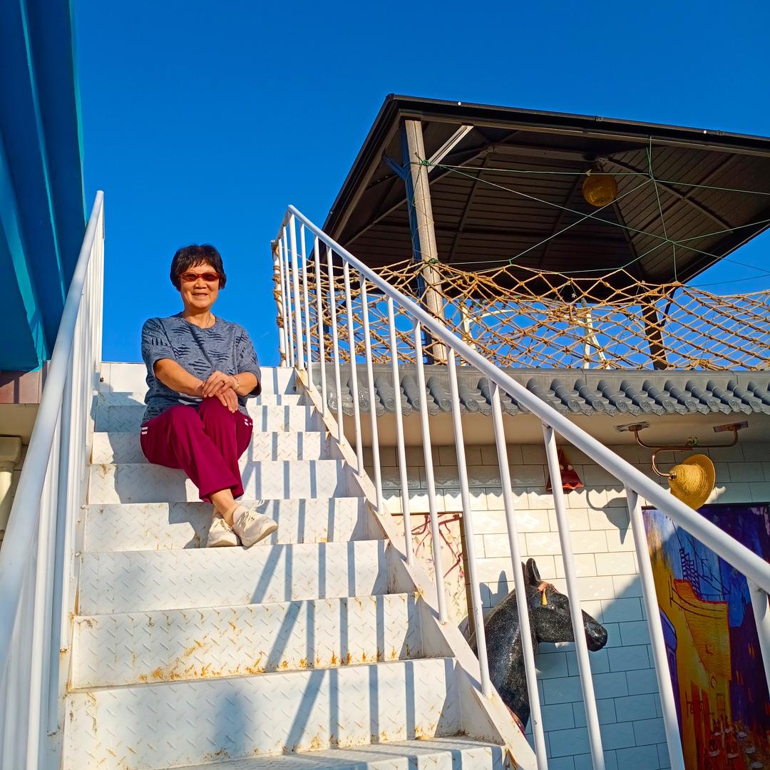 蜜蜂妈妈玩抖音