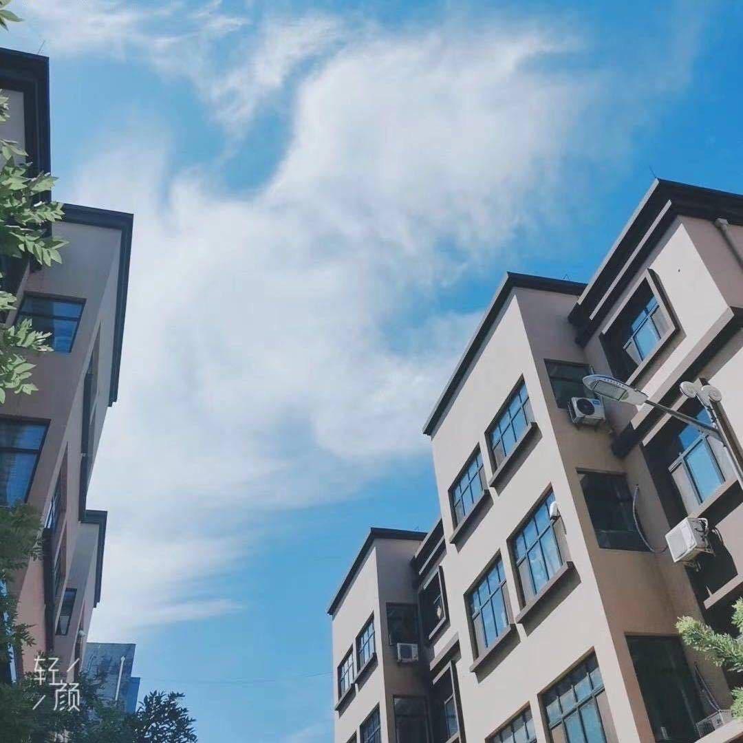峰峰.