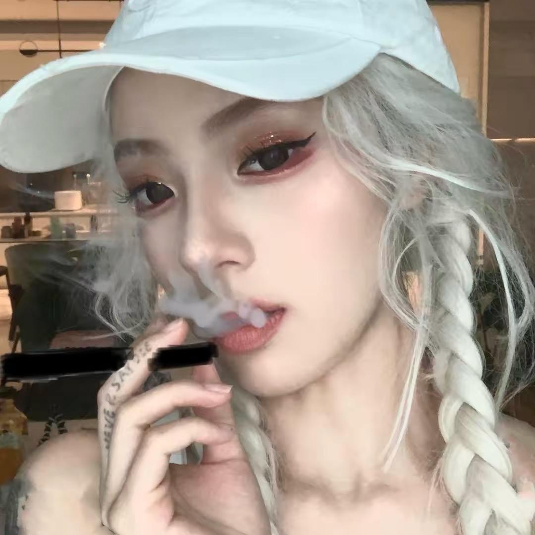 啊啊啊我就是超级无敌霹雳奥特曼yu～