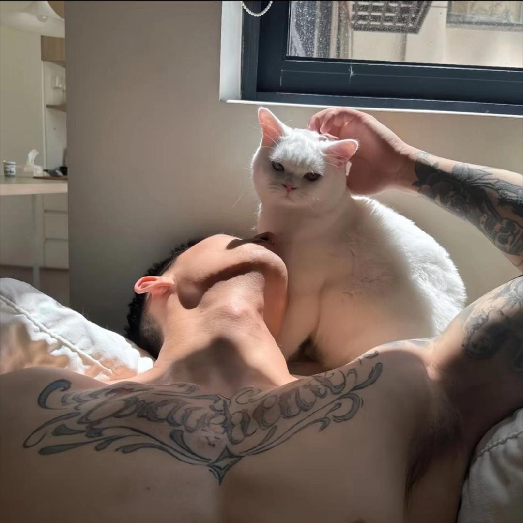 眼睛聋了
