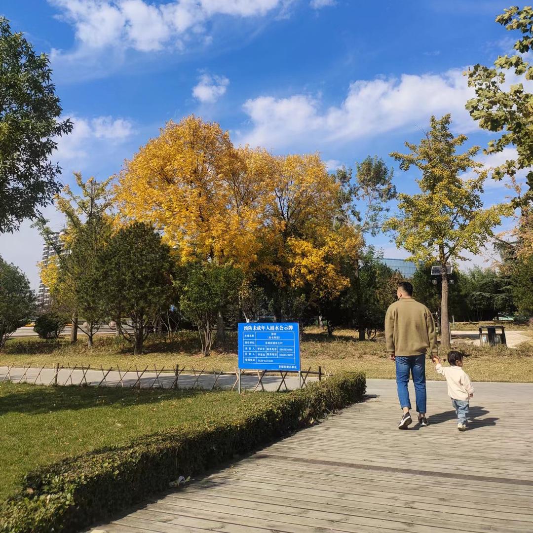 小吕同学🌈
