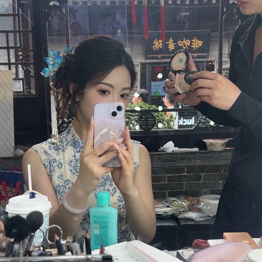 一只小锦李女士🍒