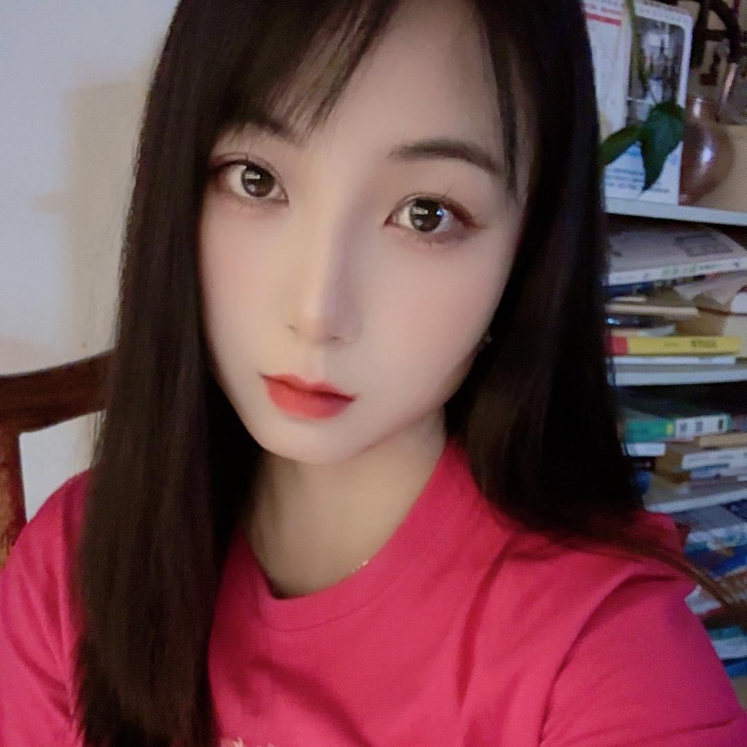 八月🖤