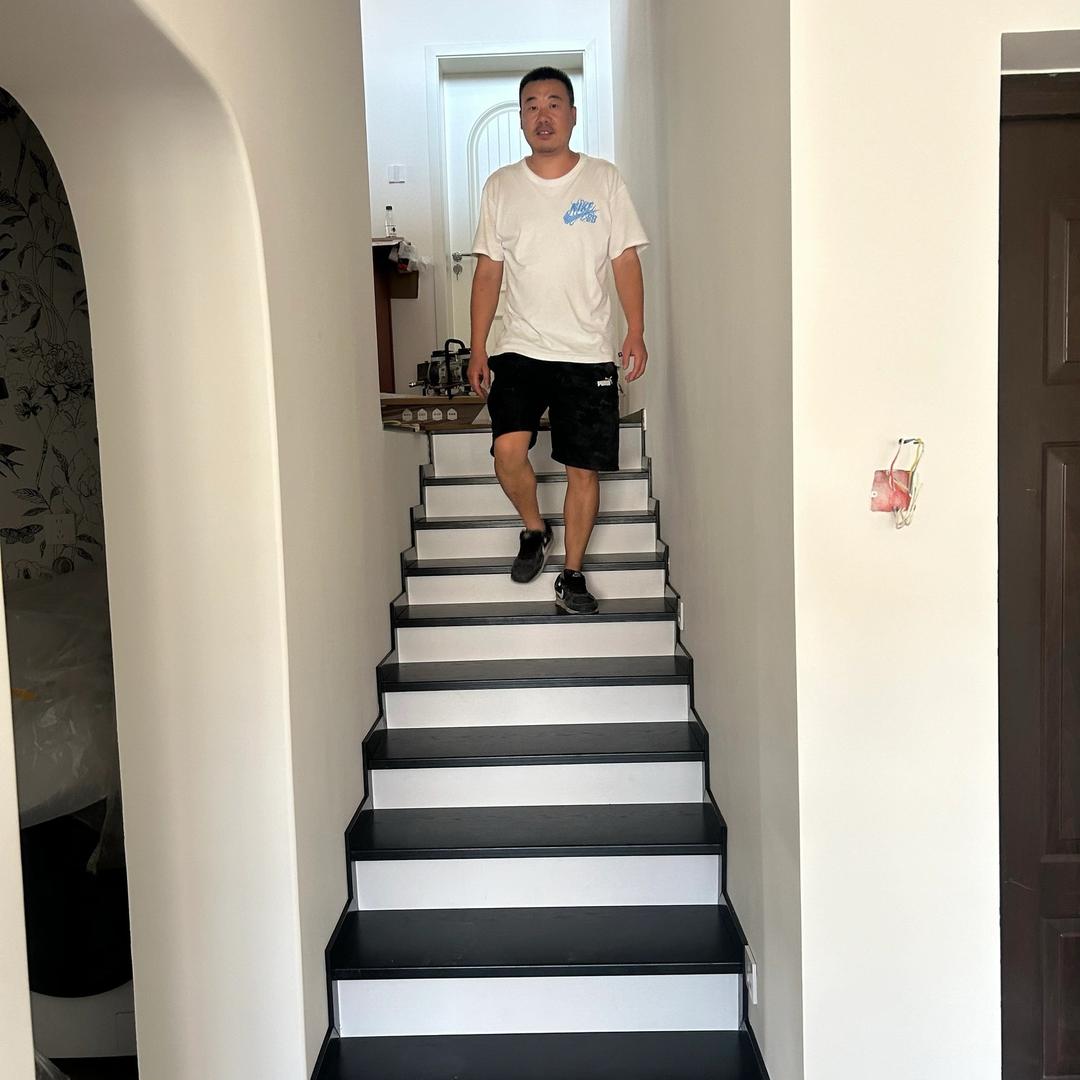 西安木地板踢脚线楼梯踏步